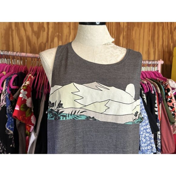 Torrid Tank Top Pullover Wide Strap Heathered Gray Mountain Scene Knit Sz 1 (1X) - Picture 2 of 7